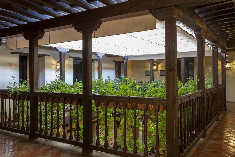 גרנדה Hotel Palacio De Santa Paula, Autograph Collection מראה חיצוני תמונה