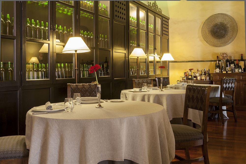 גרנדה Hotel Palacio De Santa Paula, Autograph Collection מראה חיצוני תמונה